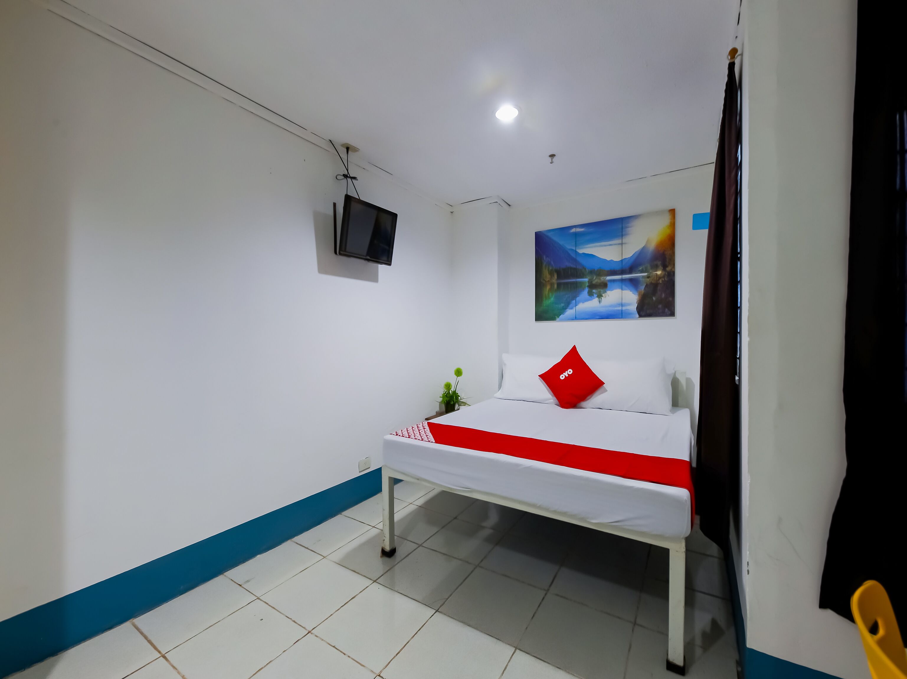 OYO 809 Crowne One Condo 2*
