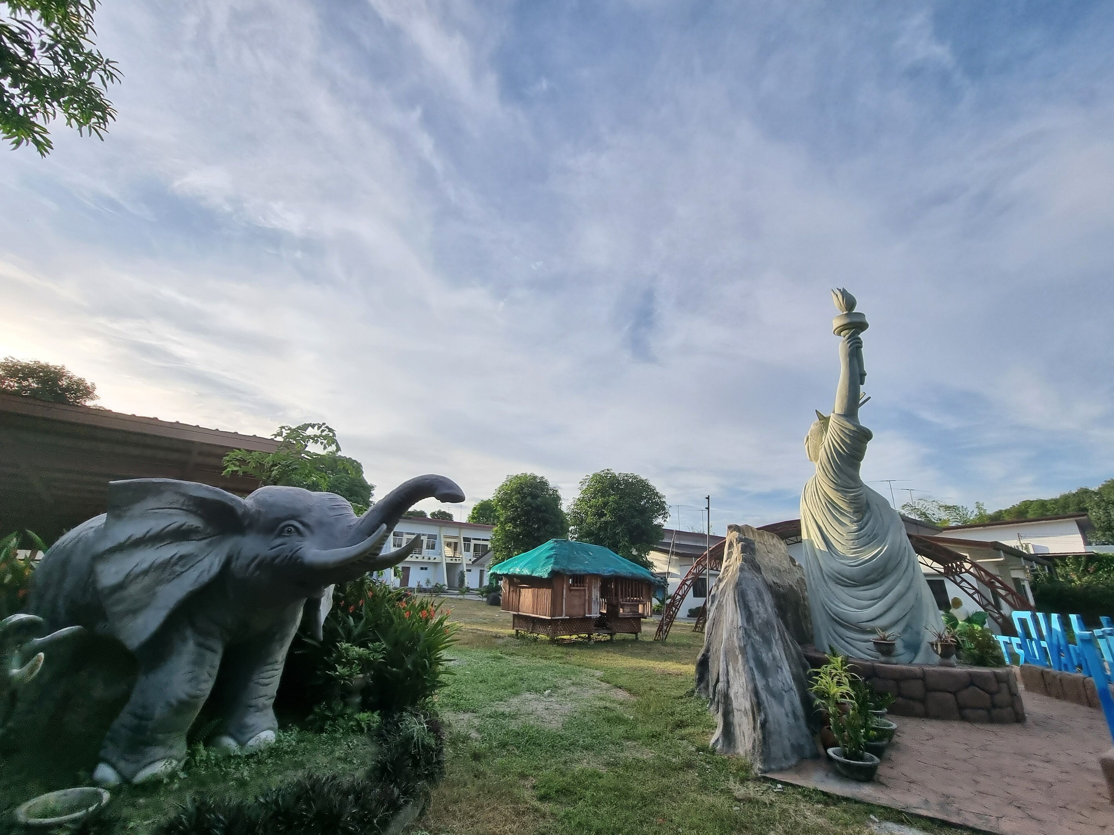 Libertyland Waterpark Resort 2*
