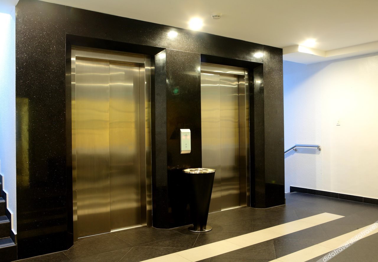 Queens Hotel Angeles City 4*