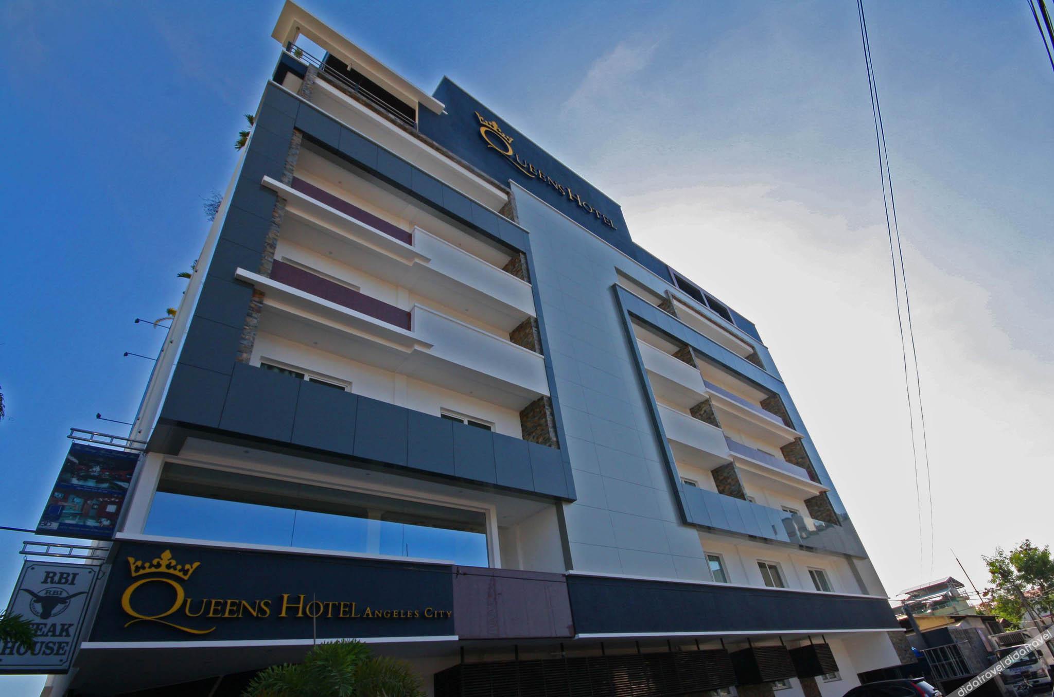 Queens Hotel Angeles City 4*