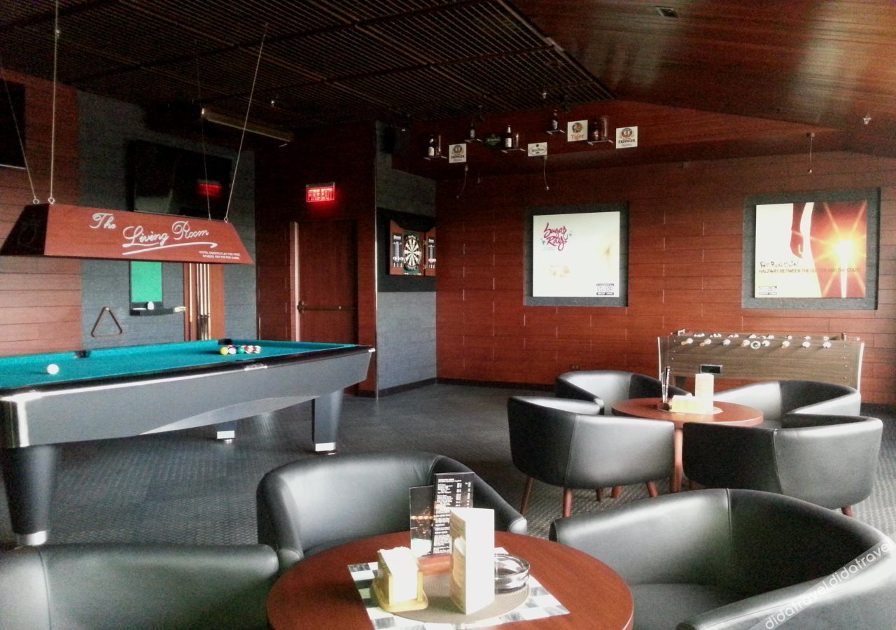 Queens Hotel Angeles City 4*