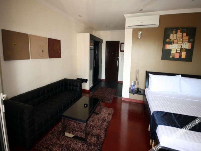 Queens Hotel Angeles City 4*