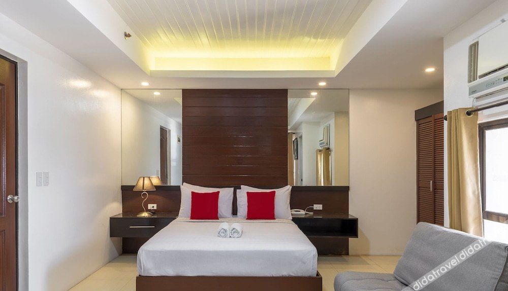 Yellowbell Hotel 3*