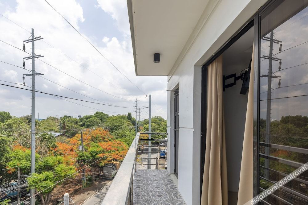 Yellowbell Hotel 3*