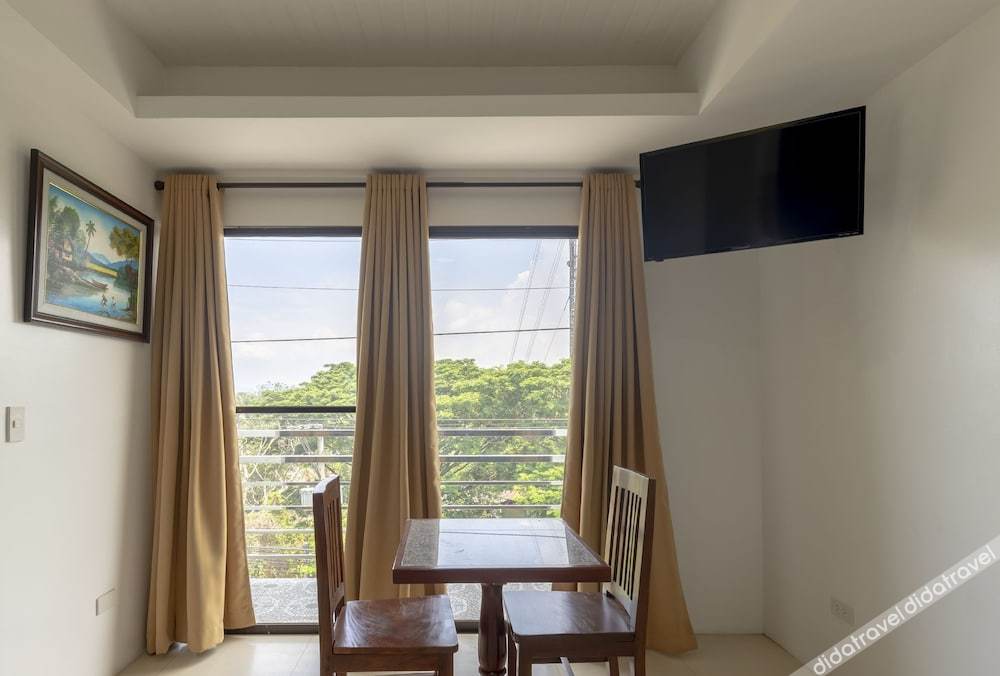 Yellowbell Hotel 3*