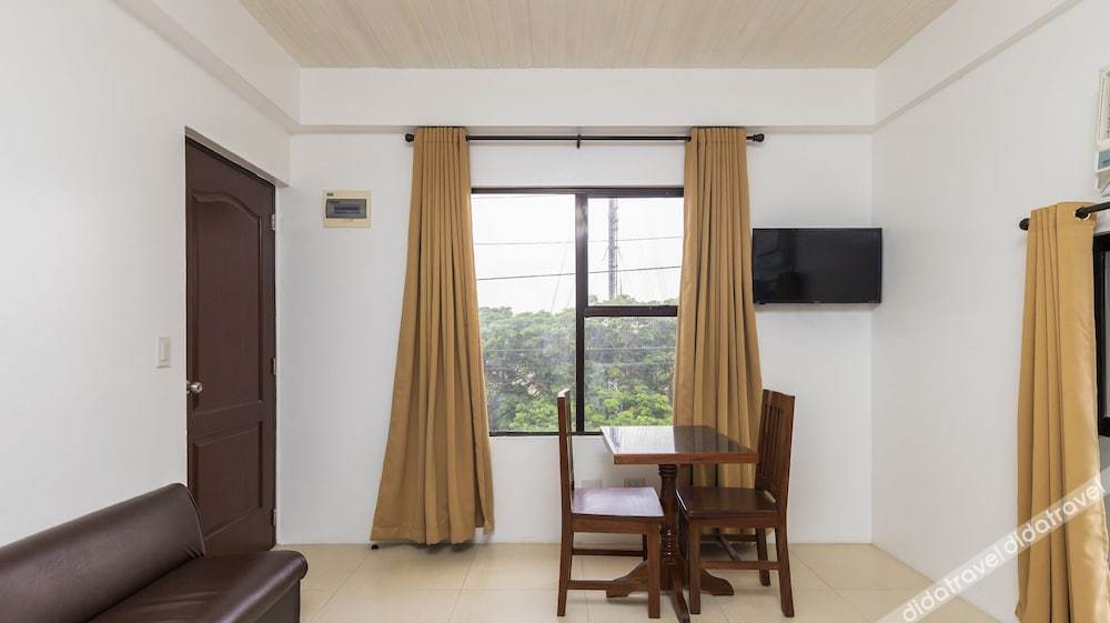 Yellowbell Hotel 3*