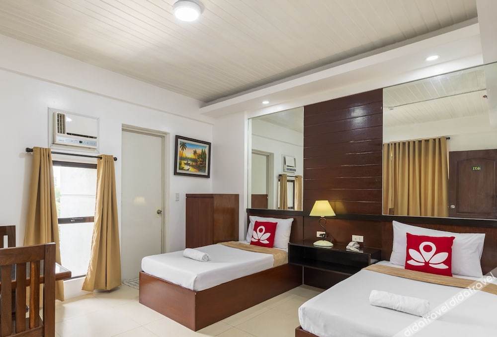 Yellowbell Hotel 3*
