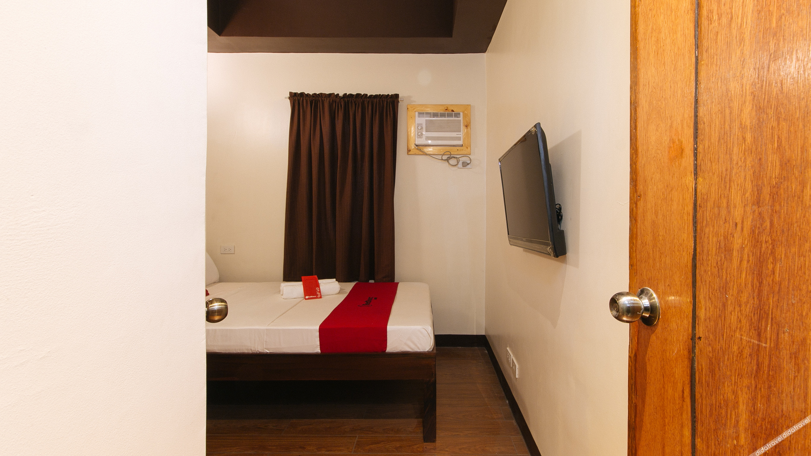 RedDoorz near EDSA Camp Crame 2*