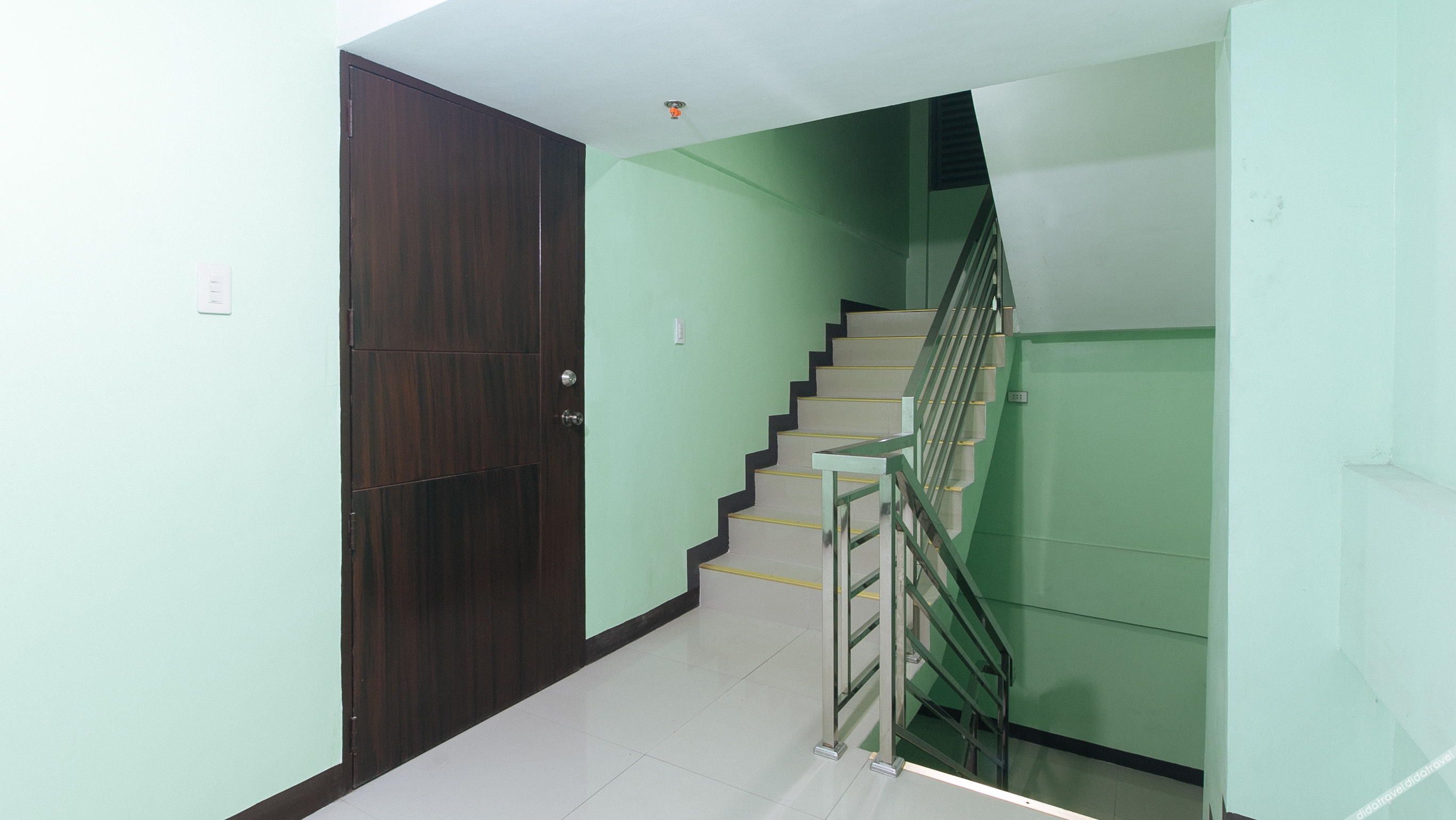 RedDoorz near EDSA Camp Crame 2*