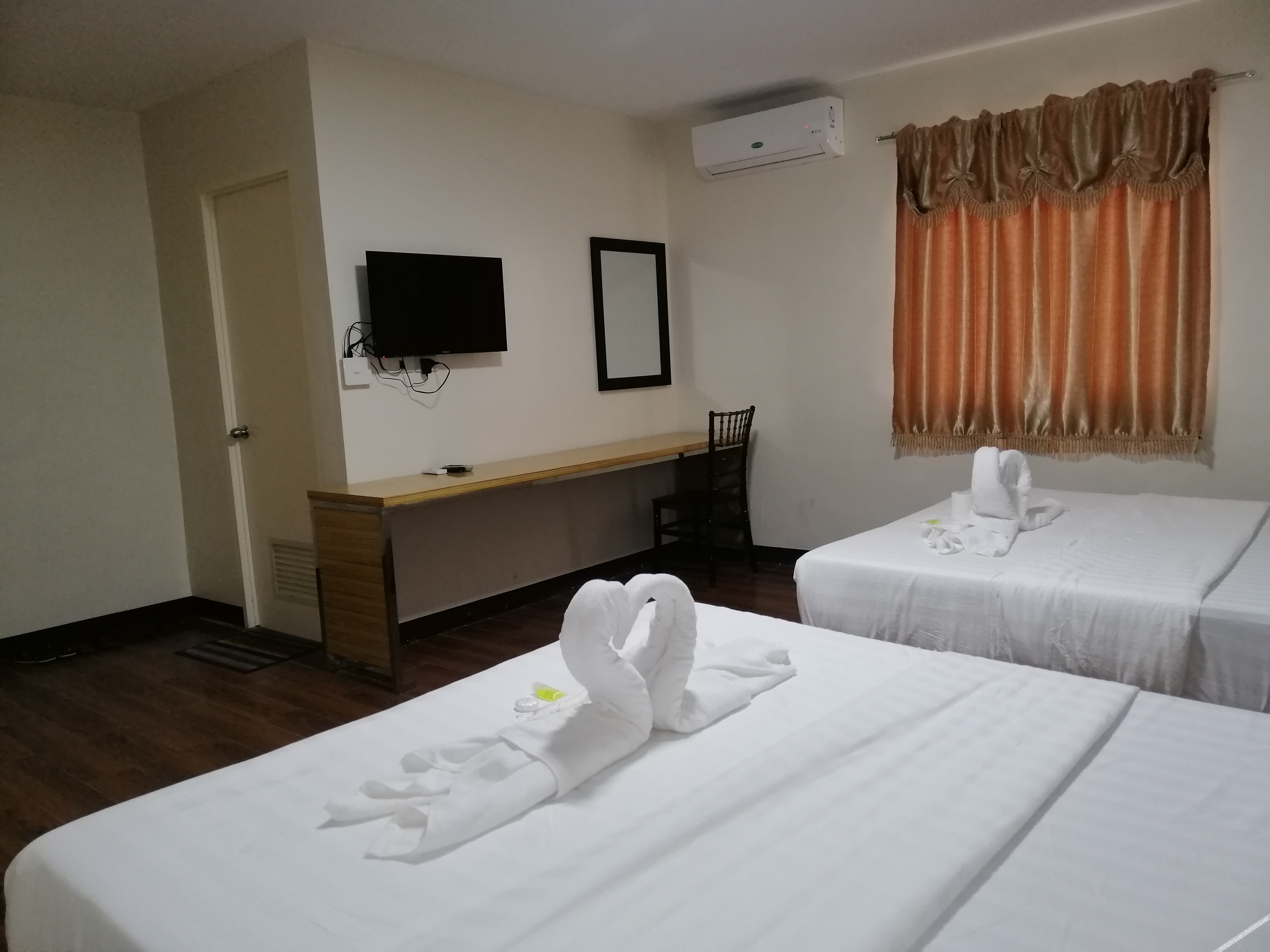 Meaco Royal Hotel-Binan 2*