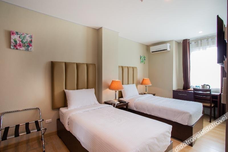 Asrodel Hotel RedPartner 3*