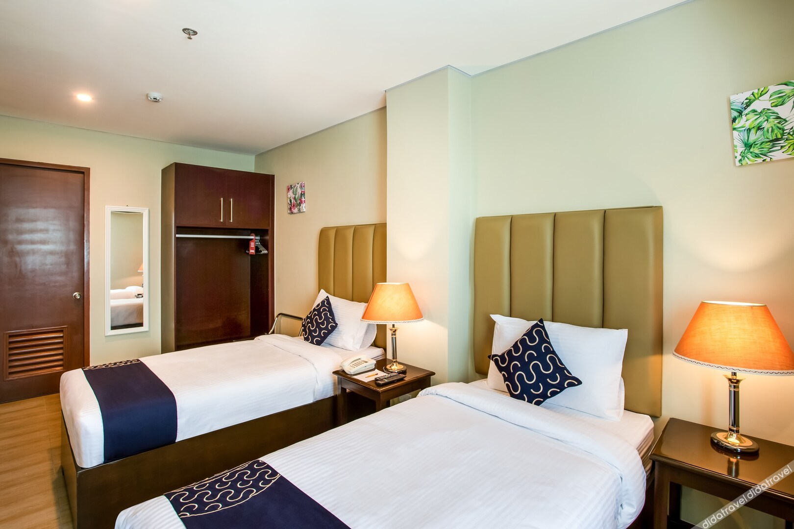 Asrodel Hotel RedPartner 3*