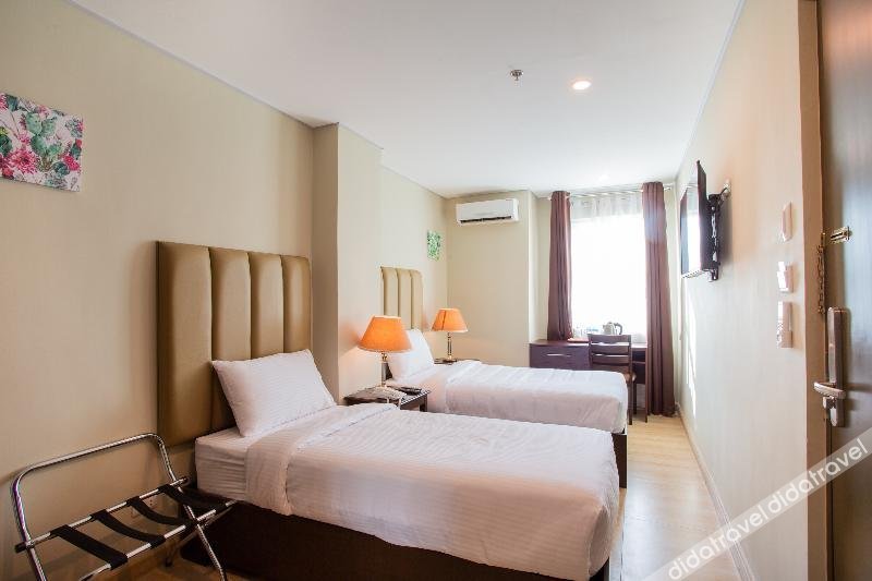 Asrodel Hotel RedPartner 3*
