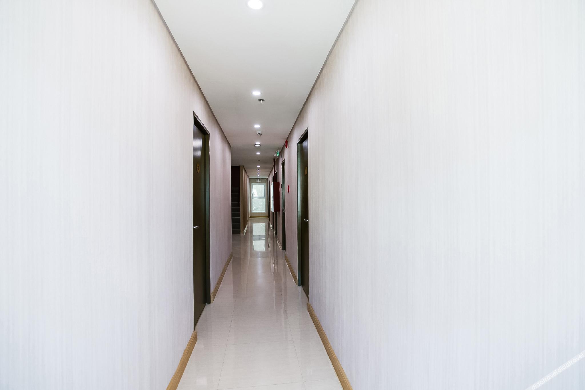 Asrodel Hotel RedPartner 3*