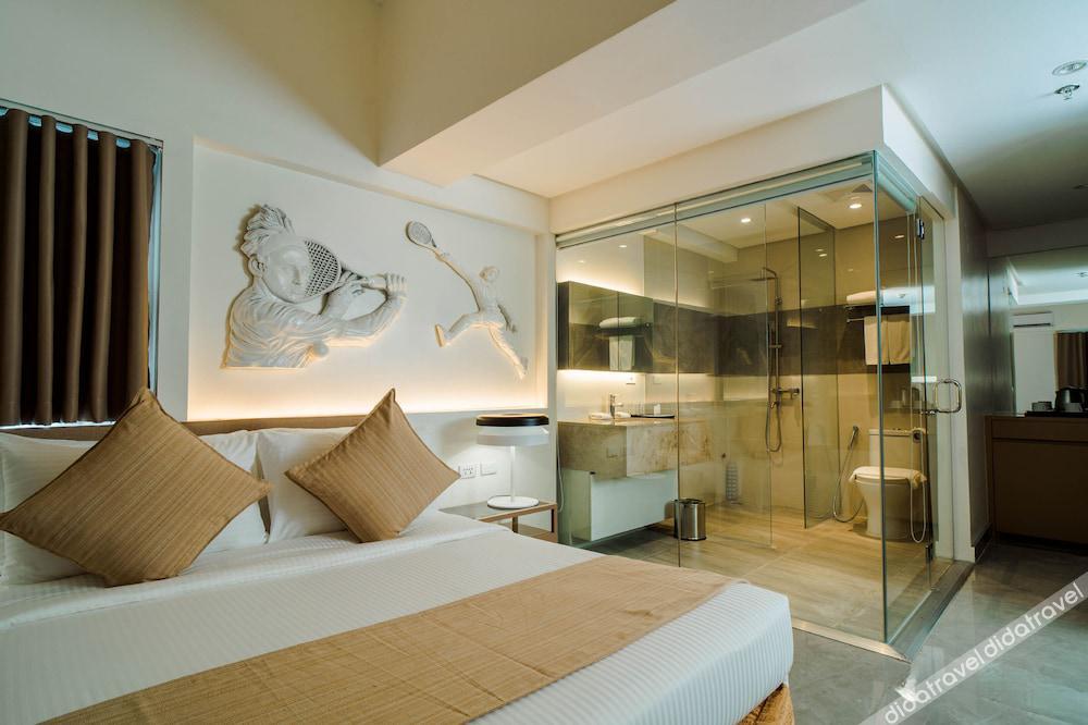 VS Hotel 4*