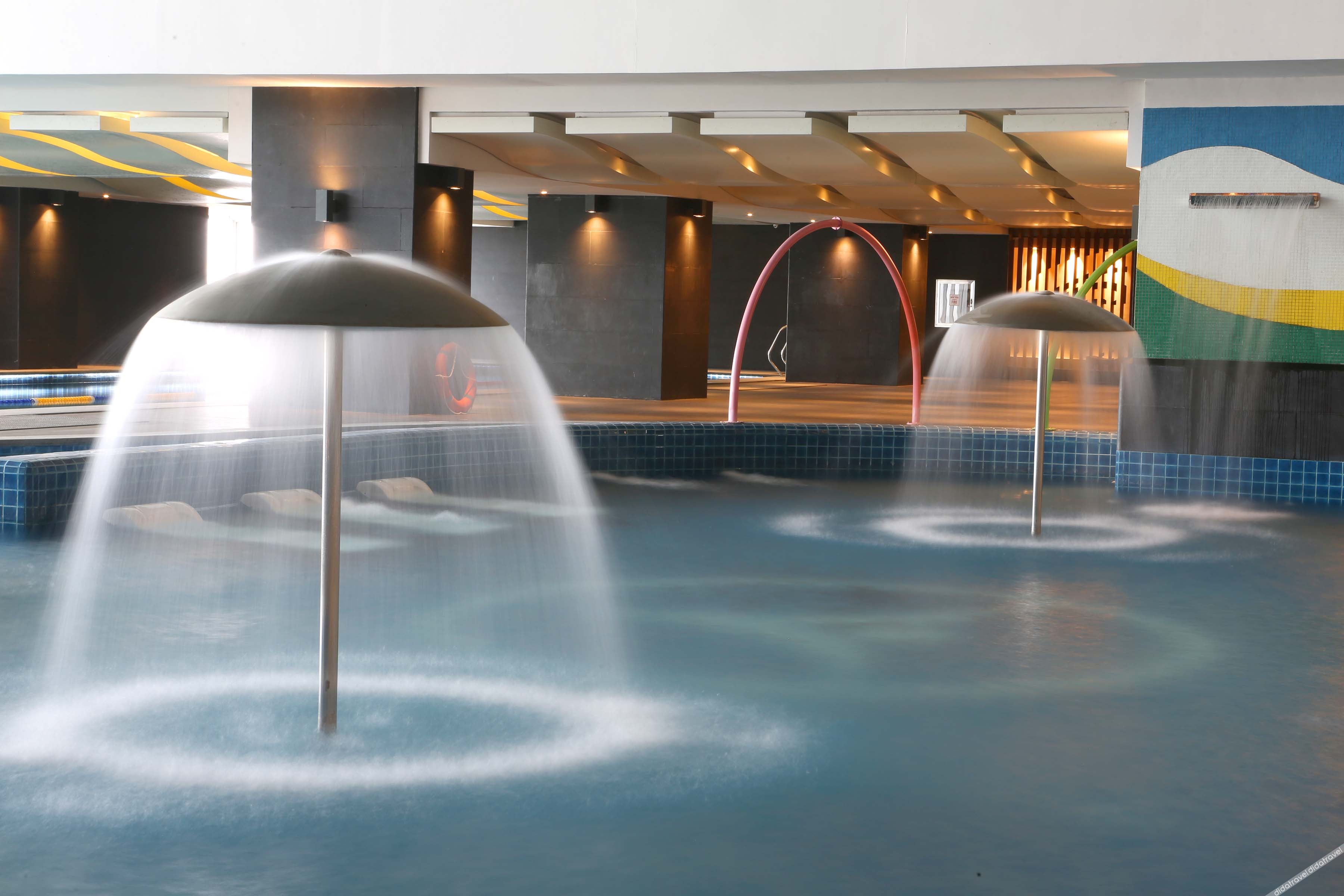 VS Hotel 4*