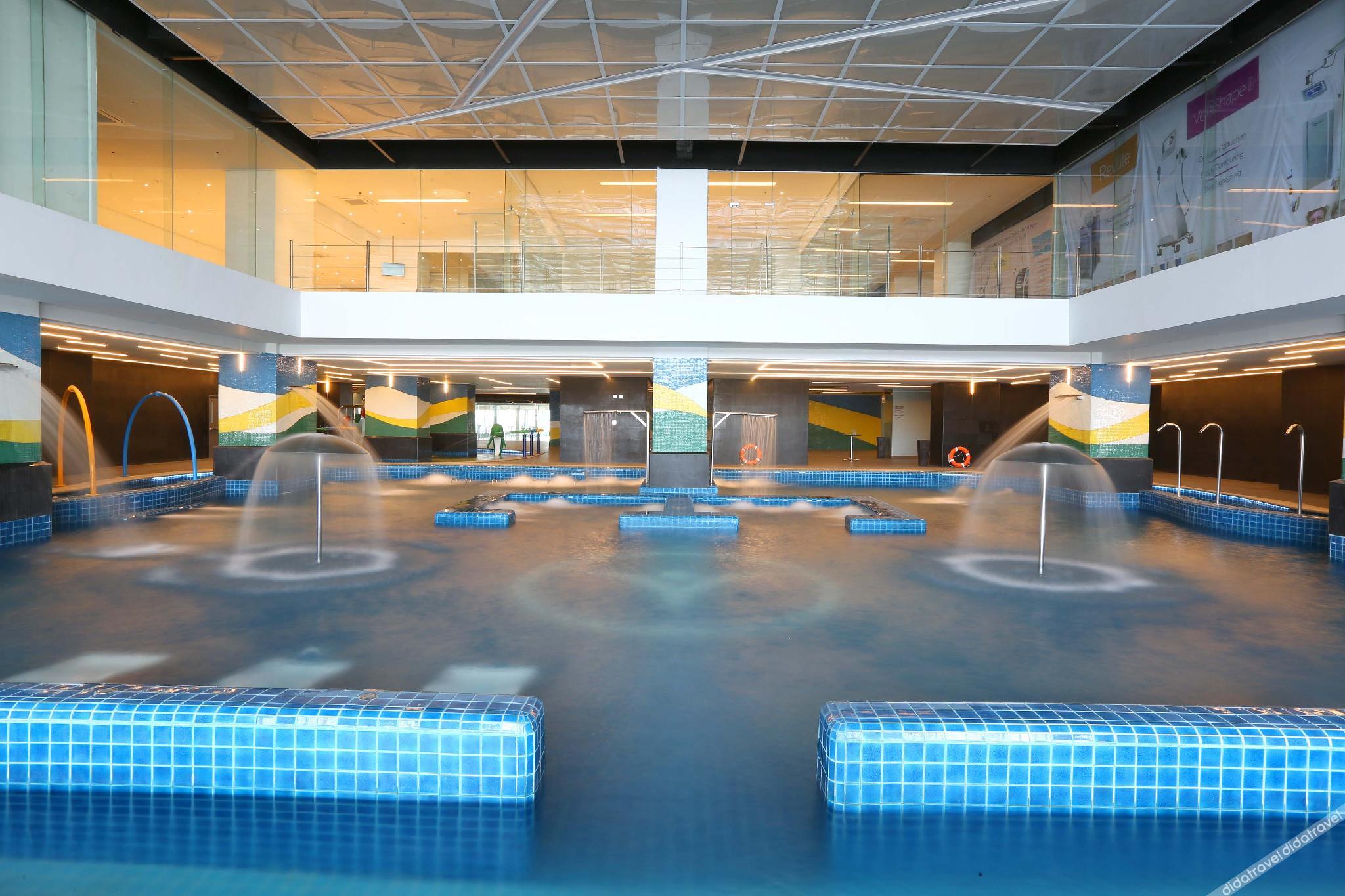 VS Hotel 4*