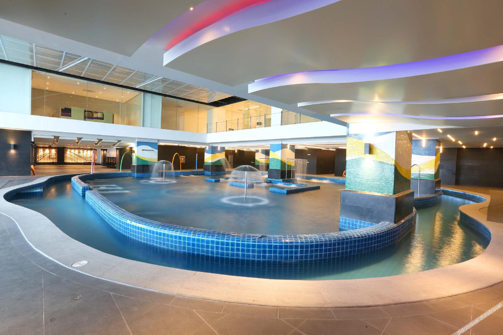 VS Hotel 4*