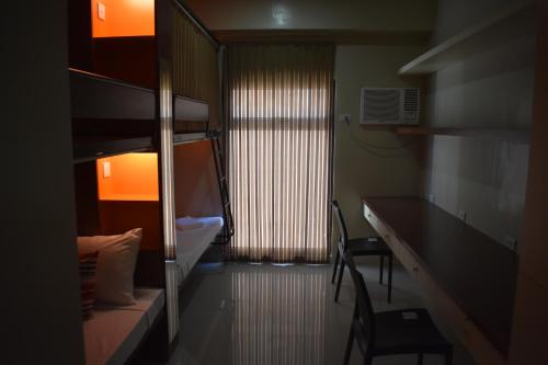 G Square Residences 2*