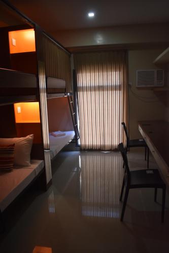 G Square Residences 2*