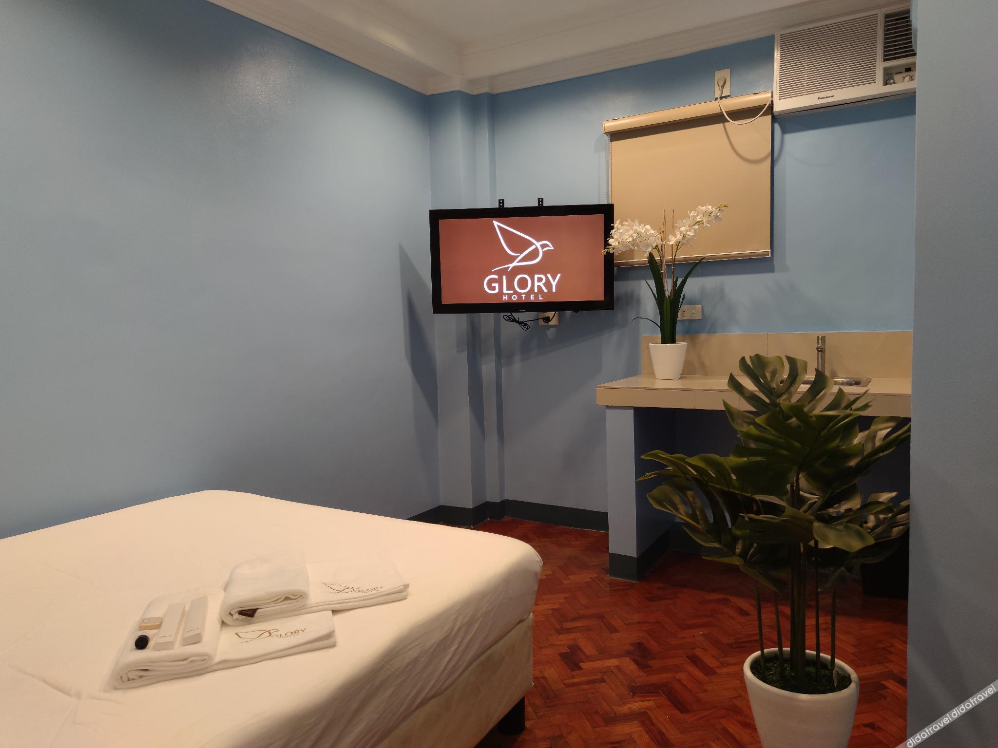 Glory Hotel Cubao 2*
