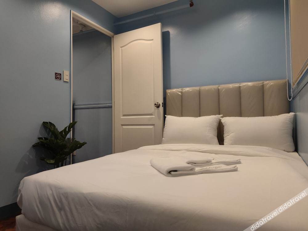 Glory Hotel Cubao 2*