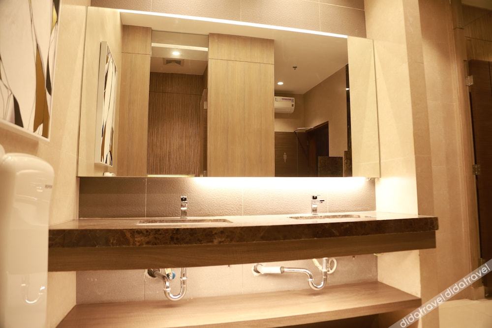 Sotogrande Hotel Katipunan 3*