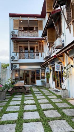 P&B Residences Legazpi. 0*