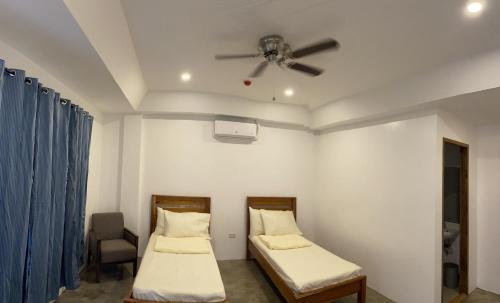 P&B Residences Legazpi. 0*