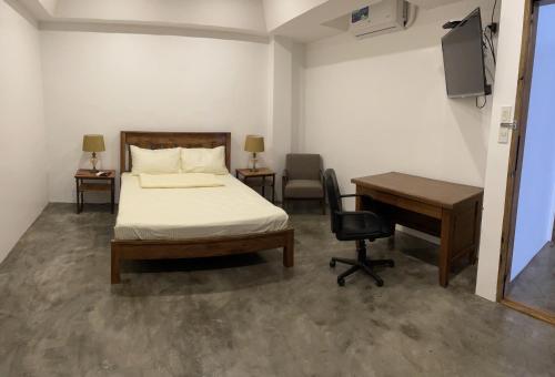 P&B Residences Legazpi. 0*