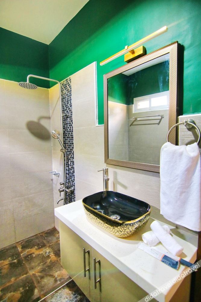 The Gabayan Riviera 3*