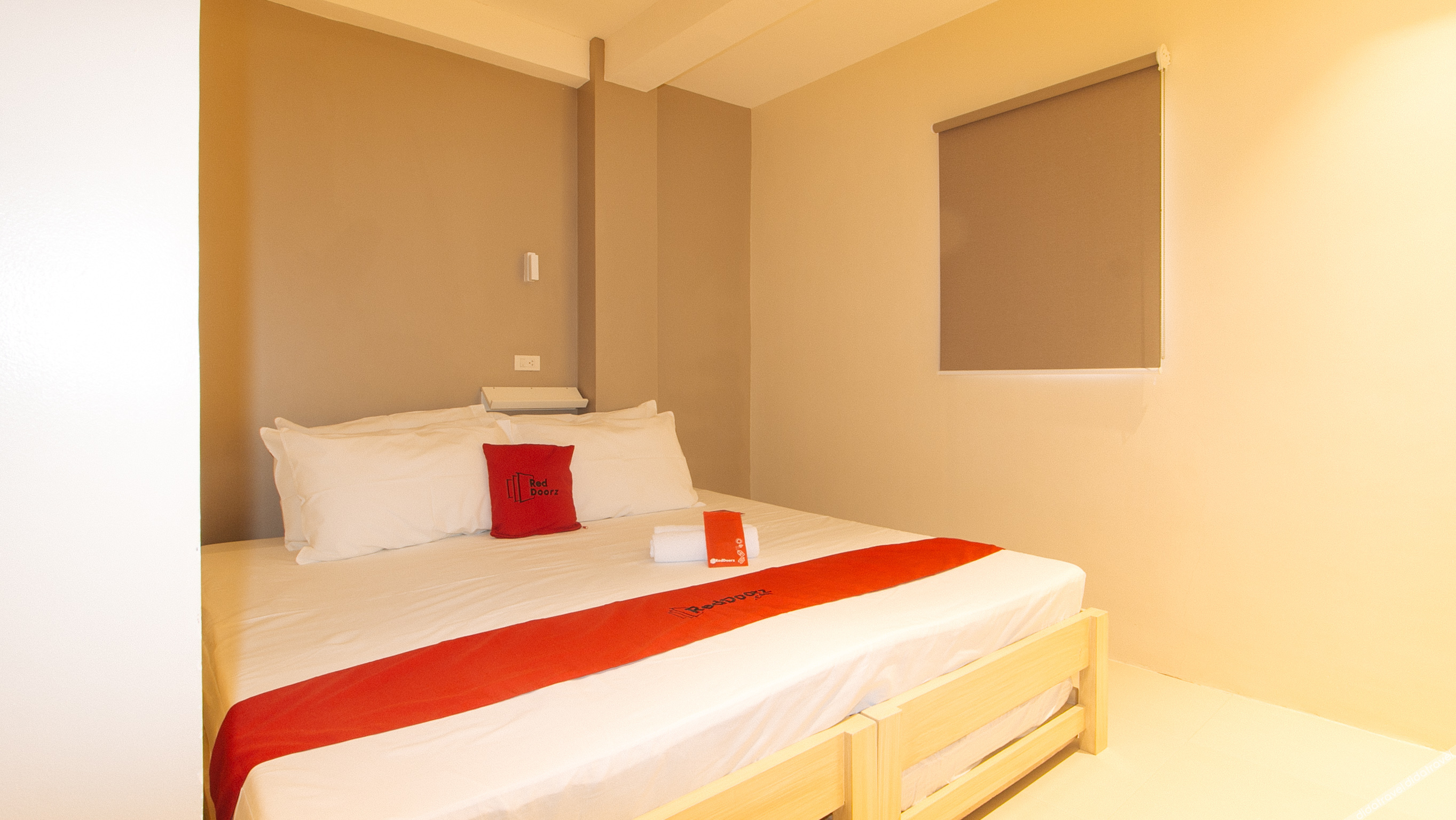RedDoorz @ Laiya Vivo Hotel Batangas 2*