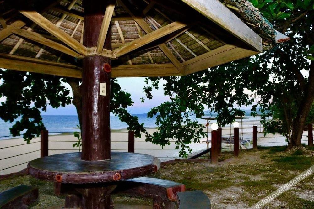 D's Ocean View Beach Resort 3*
