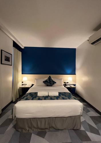 Stacia Hotel 2*