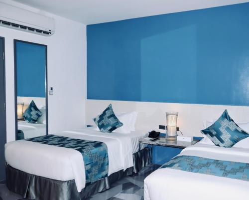 Stacia Hotel 2*