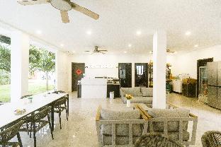 Bohol Cattleya Resort 3*