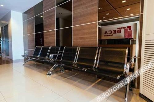 Eimys Place at Urban Deca Mandaluyong by RedDoorz 2*