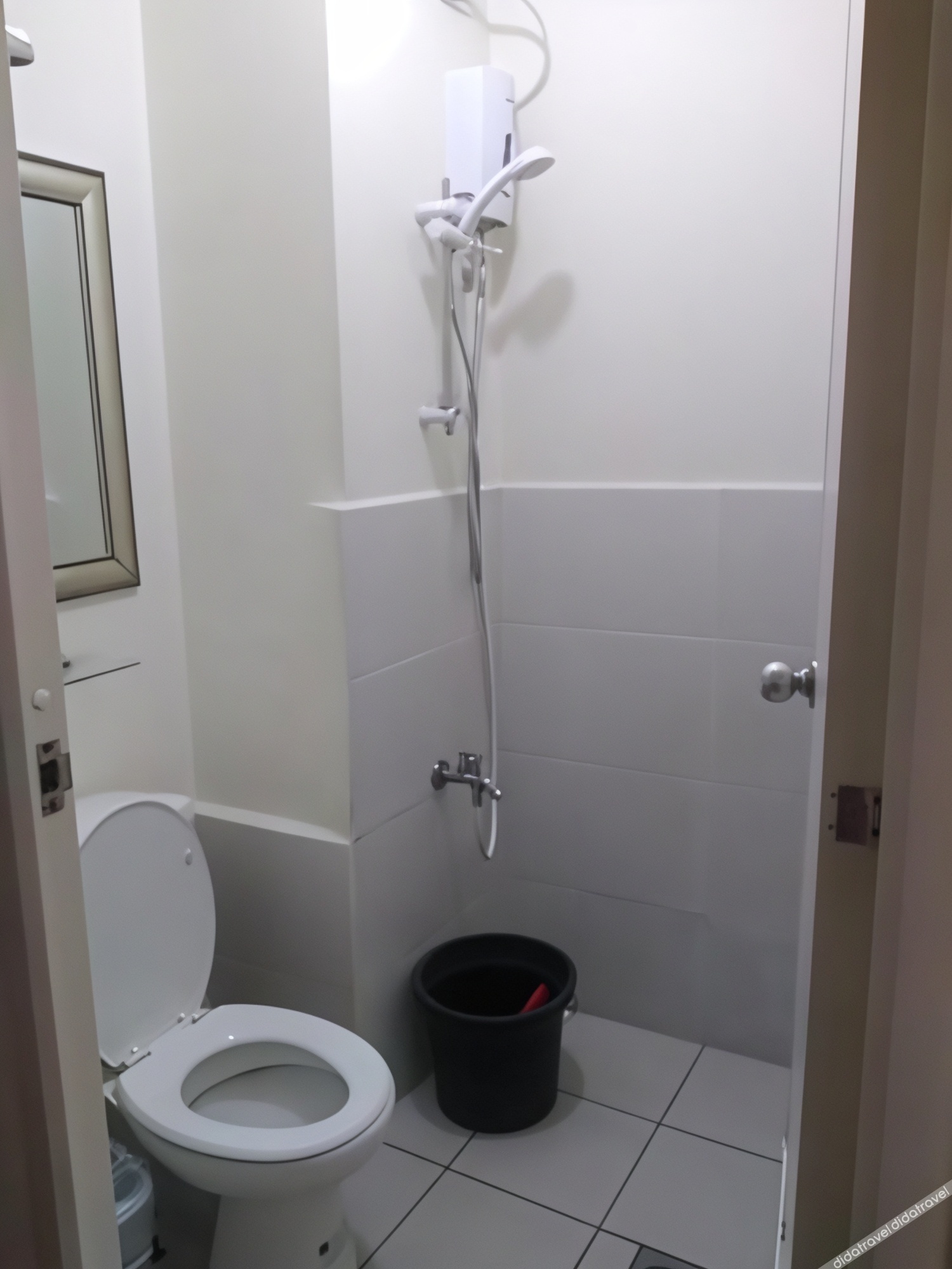 Eimys Place at Urban Deca Mandaluyong by RedDoorz 2*