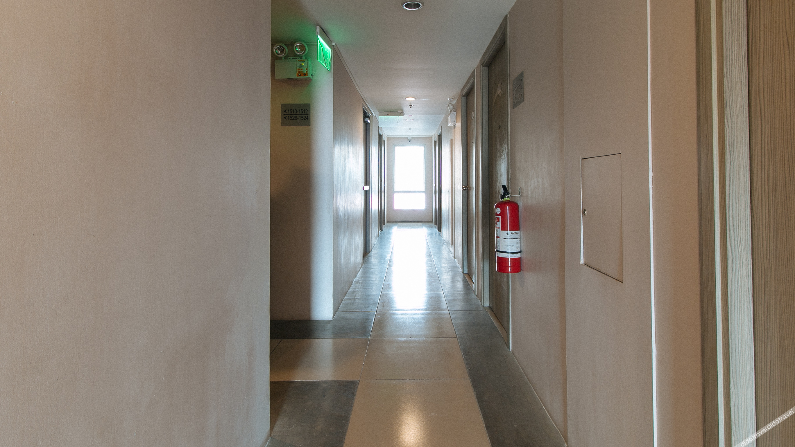 Eimys Place at Urban Deca Mandaluyong by RedDoorz 2*