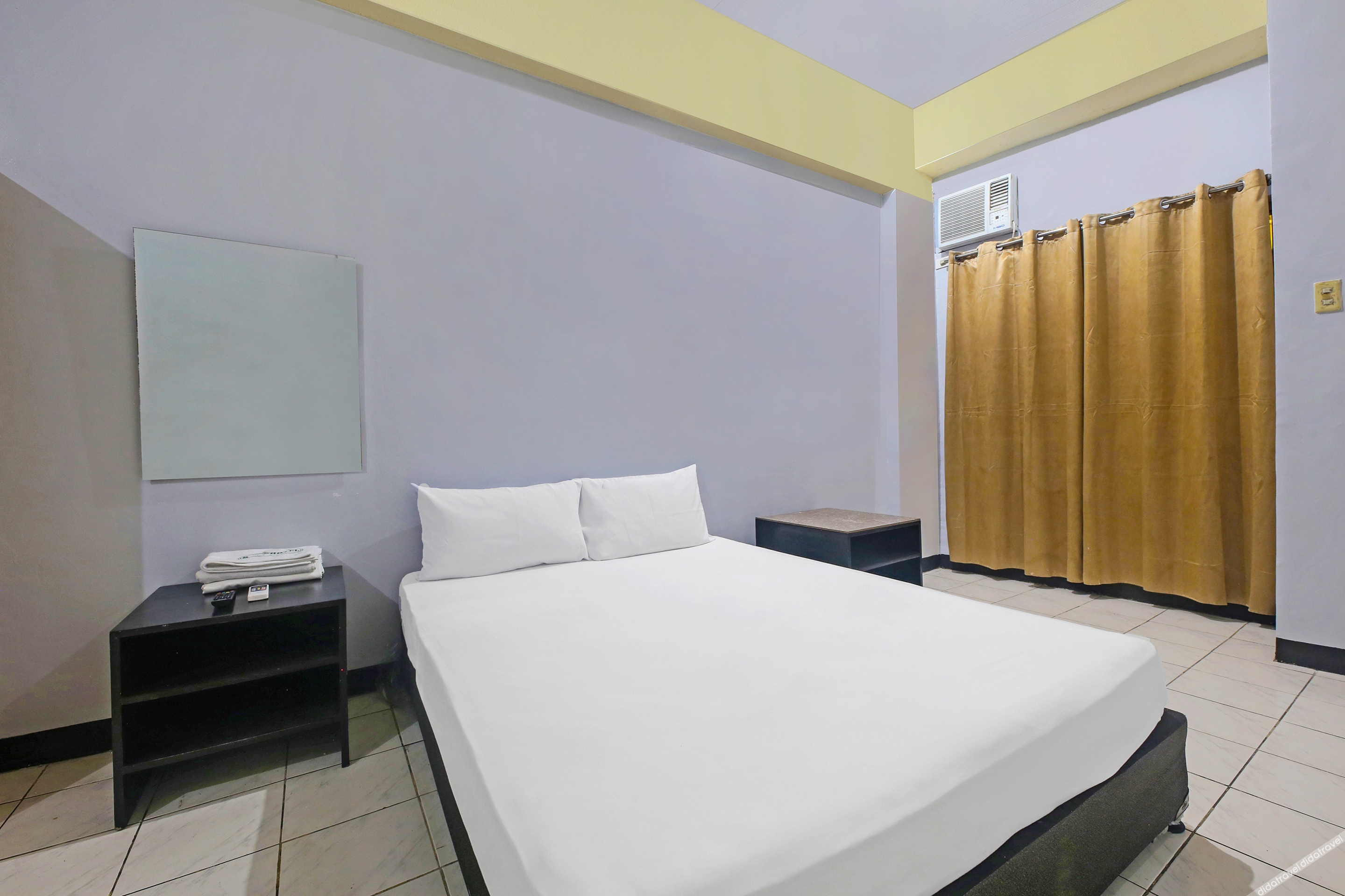 RedDoorz near SM Muntinlupa 2*