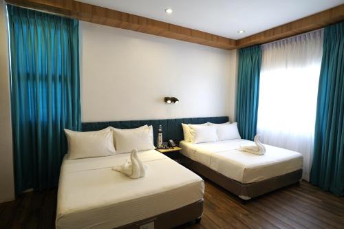 Lighthouse Point Hotel 3*
