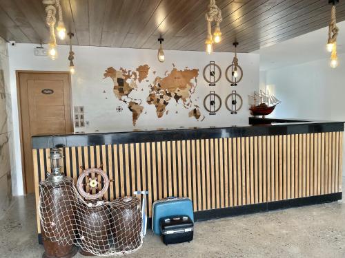 Lighthouse Point Hotel 3*