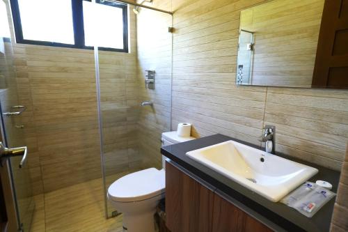 Lighthouse Point Hotel 3*
