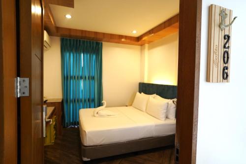 Lighthouse Point Hotel 3*