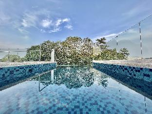 Lighthouse Point Hotel 3*