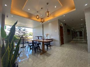 Madonna Hometel and Suites New Pandan 3*