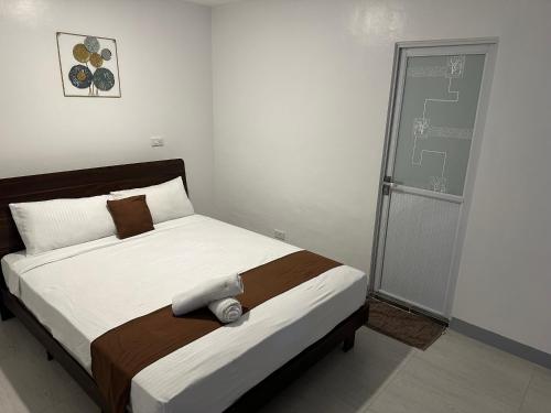 Aden Hotel 3*