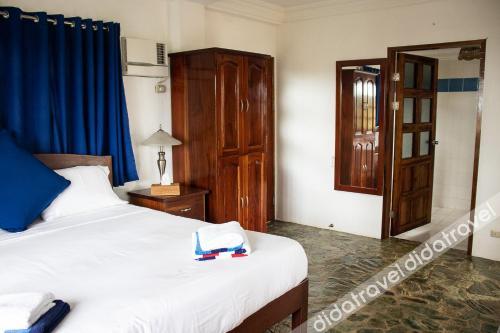 Rainbow Bay Beach and Dive Resort 2*