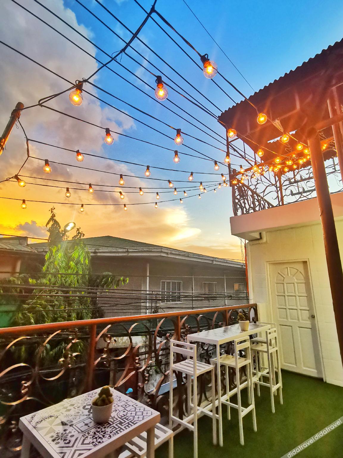 NomadsMNL Hostel 2*