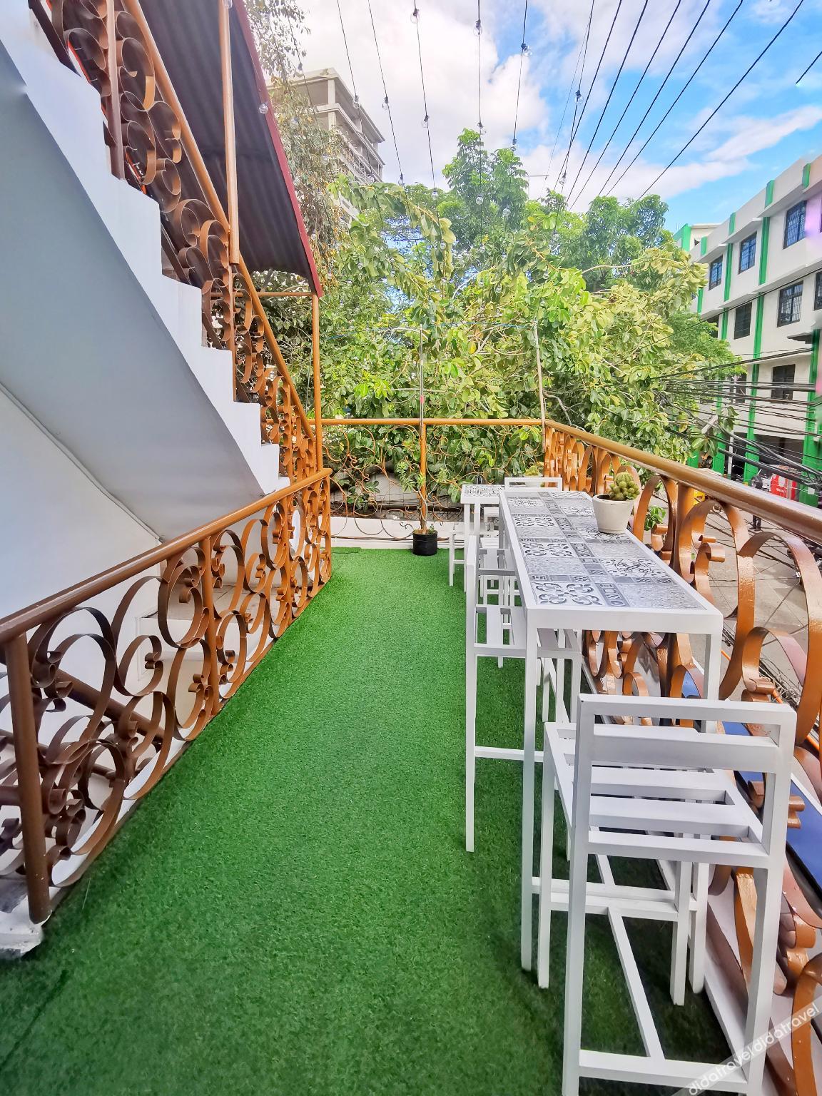 NomadsMNL Hostel 2*
